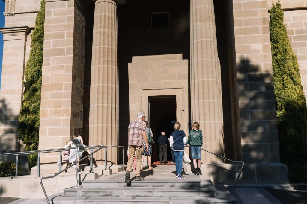 Church building pillars