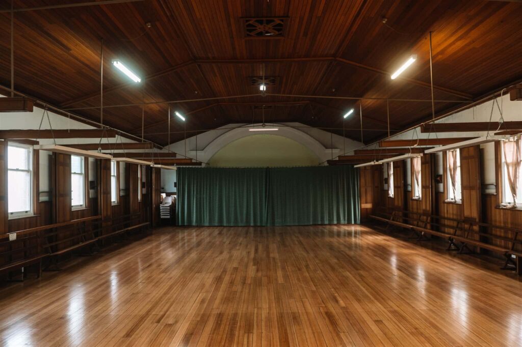 The hall viewed from the center